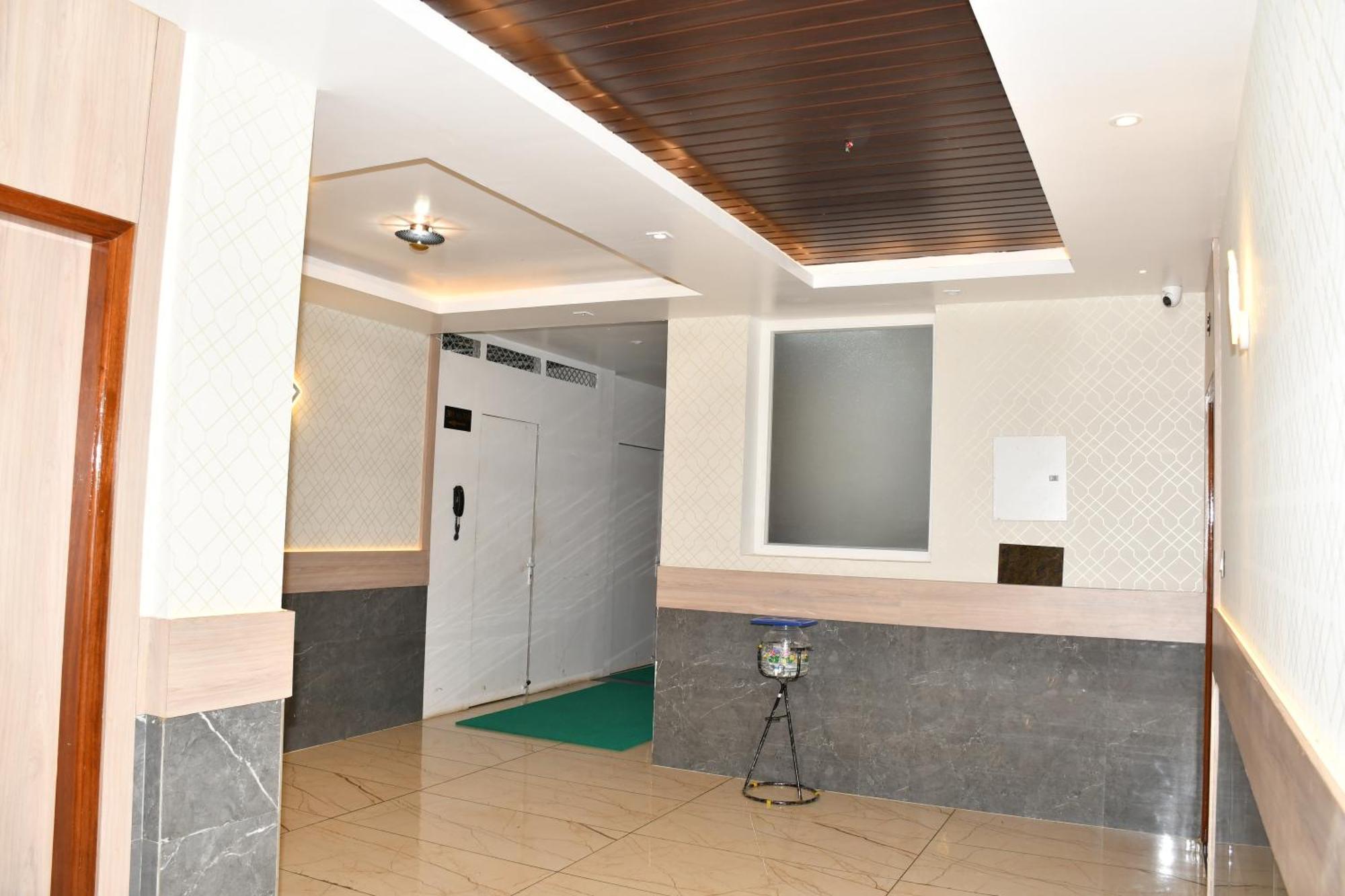 Gb Residency Hotell Ramanathapuram Exteriör bild