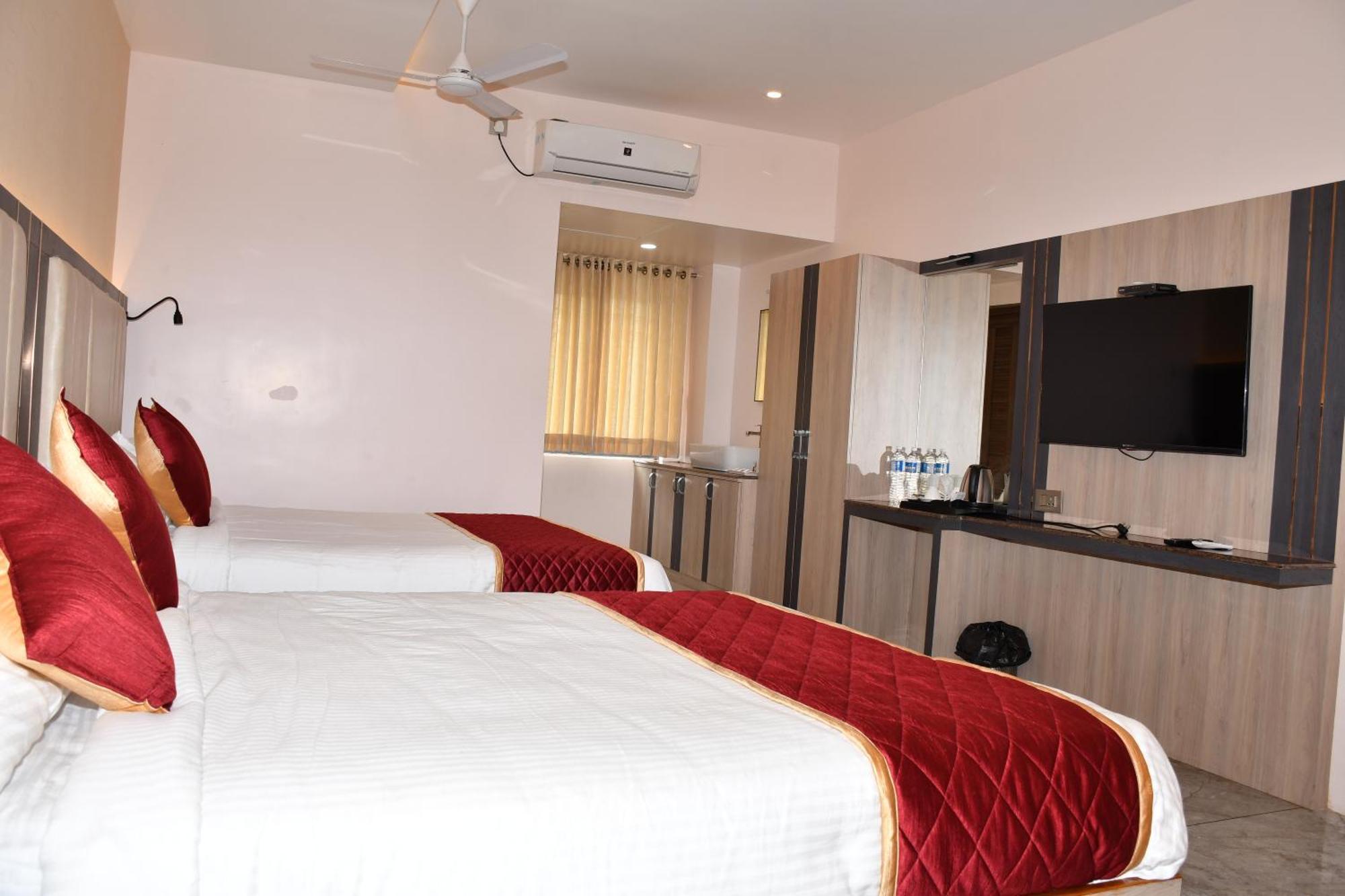 Gb Residency Hotell Ramanathapuram Exteriör bild