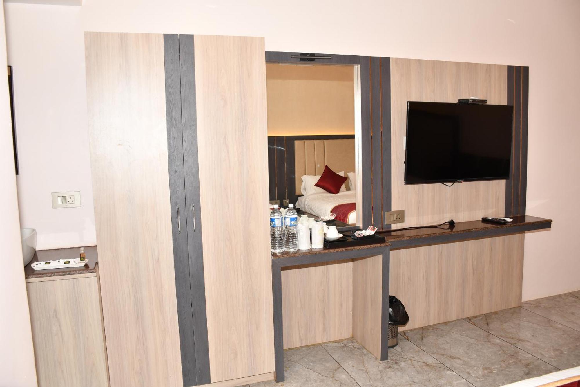 Gb Residency Hotell Ramanathapuram Exteriör bild